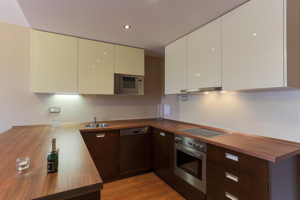 Golden Fish Apartmany Xia Plzeň Exterior foto